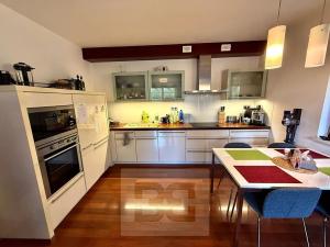 Prodej bytu 3+kk, Praha - Vokovice, Na krutci, 119 m2