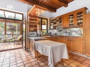 Prodej rodinného domu, Bříství, 375 m2