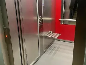 Prodej bytu 3+1, Praha - Dejvice, Evropská, 89 m2