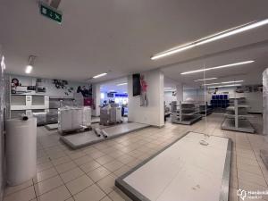 Pronájem obchodního prostoru, Uničov, Šumperská, 450 m2