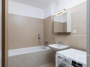 Pronájem bytu 2+kk, Praha - Jinonice, Pod stolovou horou, 57 m2