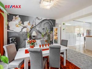 Prodej rodinného domu, České Velenice, Komenského, 247 m2