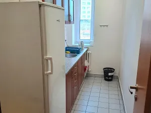 Pronájem kanceláře, Praha - Krč, Na Dvorcích, 38 m2