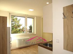 Pronájem bytu 1+1, Tišnov, Osvobození, 31 m2