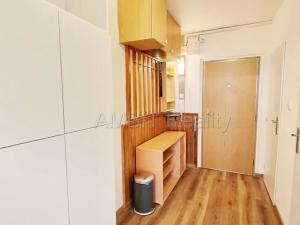 Pronájem bytu 2+kk, Praha - Černý Most, Vašátkova, 42 m2