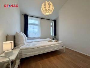 Pronájem bytu 2+kk, Praha - Nusle, Sinkulova, 39 m2