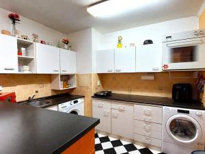 Prodej bytu 2+kk, Kladno, Holandská, 38 m2