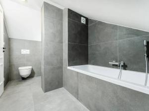 Prodej bytu 4+kk, Praha - Vršovice, Žitomírská, 103 m2