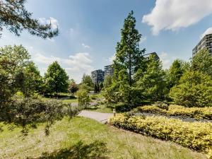 Pronájem garážového stání, Praha - Žižkov, Pitterova, 13 m2