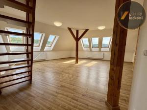 Prodej bytu 1+1, Praha - Libeň, Zenklova, 94 m2