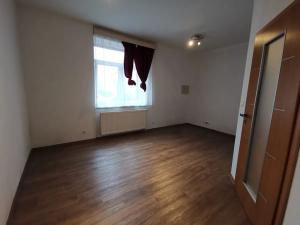 Pronájem bytu 3+kk, Hradec Králové, Pouchovská, 90 m2