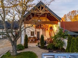 Prodej činžovního domu, Lipí, 197 m2