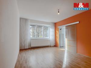 Prodej bytu 3+1, Klatovy - Klatovy IV, Školní, 81 m2