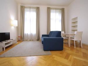 Pronájem bytu 1+1, Praha - Nové Město, Bolzanova, 47 m2