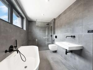 Prodej rodinného domu, Praha - Horní Počernice, Bříšťanská, 218 m2