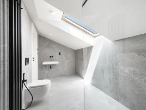 Prodej rodinného domu, Praha - Horní Počernice, Bříšťanská, 218 m2