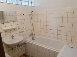 Prodej kanceláře, Hradec Králové, Koutníkova, 257 m2