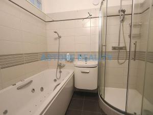 Pronájem bytu 4+1, Praha - Smíchov, K Závěrce, 97 m2