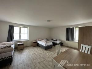 Pronájem rodinného domu, Zádveřice-Raková, 230 m2