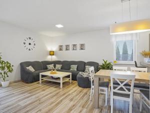 Prodej rodinného domu, Hlušovice, Jezerní, 102 m2
