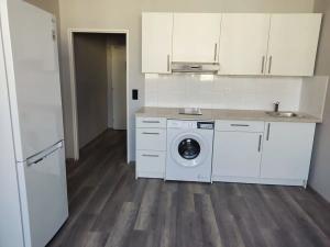 Pronájem bytu 1+kk, Praha - Střížkov, Děčínská, 25 m2