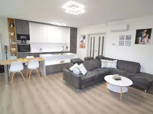 Prodej rodinného domu, Vestec, Vrbová, 153 m2