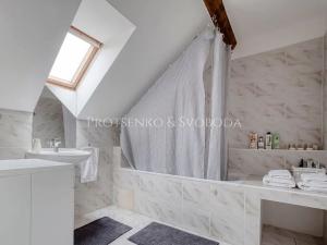 Prodej rodinného domu, Pardubice, Žižkova, 250 m2