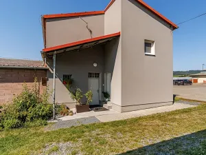 Prodej výrobních prostor, Dolany, 900 m2