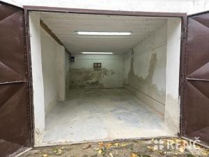 Pronájem garáže, Brno, Svahová, 16 m2