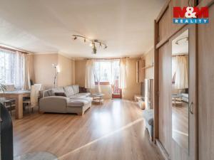 Prodej rodinného domu, Lochovice, 180 m2