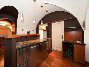 Pronájem restaurace, Praha - Malá Strana, Maltézské náměstí, 89 m2