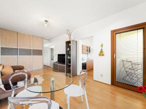 Prodej bytu 1+1, Týnec nad Sázavou - Brodce, Na Kněžině, 39 m2