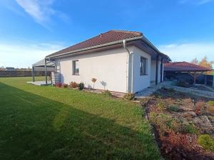 Prodej rodinného domu, Tlustice, 133 m2