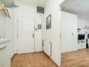 Pronájem bytu 3+kk, Praha - Strašnice, Nučická, 69 m2