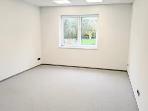 Pronájem kanceláře, Milovice, 86 m2