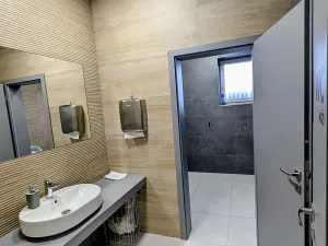 Pronájem kanceláře, Milovice, 86 m2