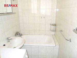 Pronájem bytu 2+kk, Praha - Řepy, Makovského, 40 m2