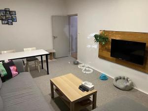 Pronájem bytu 3+1, Praha - Břevnov, Brunclíkova, 68 m2