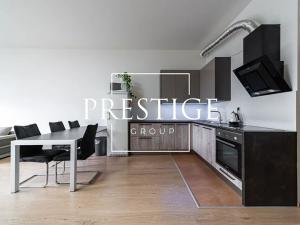 Pronájem bytu 1+kk, Praha - Libeň, Březenská, 66 m2