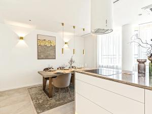 Prodej bytu 4+1, Praha - Stodůlky, Petržílkova, 228 m2