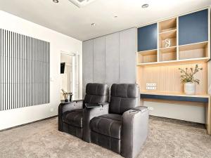 Prodej bytu 4+1, Praha - Stodůlky, Petržílkova, 228 m2