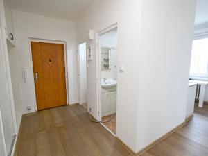 Prodej bytu 2+1, Nová Role, Svobodova, 57 m2