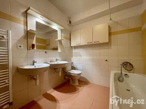 Pronájem bytu 3+kk, Olomouc - Neředín, Okružní, 67 m2