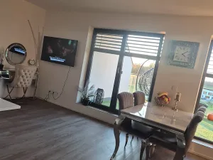 Pronájem bytu 2+kk, Hluboká nad Vltavou, Potoční, 57 m2