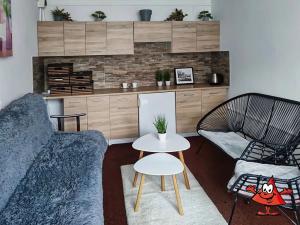 Pronájem kanceláře, Praha - Troja, 12 m2