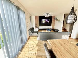 Pronájem bytu 5+kk, Chocerady, 116 m2