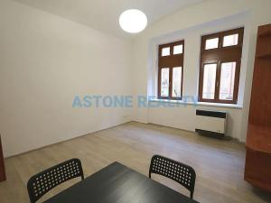 Prodej bytu 1+1, Praha - Smíchov, Tomáškova, 33 m2