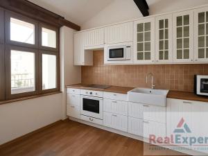 Pronájem bytu 5+kk, Praha - Vinohrady, Máchova, 166 m2