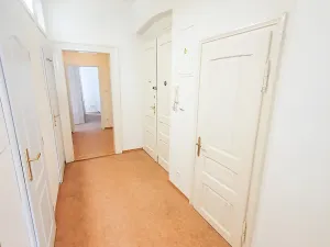 Pronájem bytu 2+kk, Praha - Žižkov, Roháčova, 51 m2