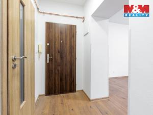 Prodej bytu 2+kk, Karlovy Vary - Stará Role, Závodu míru, 40 m2